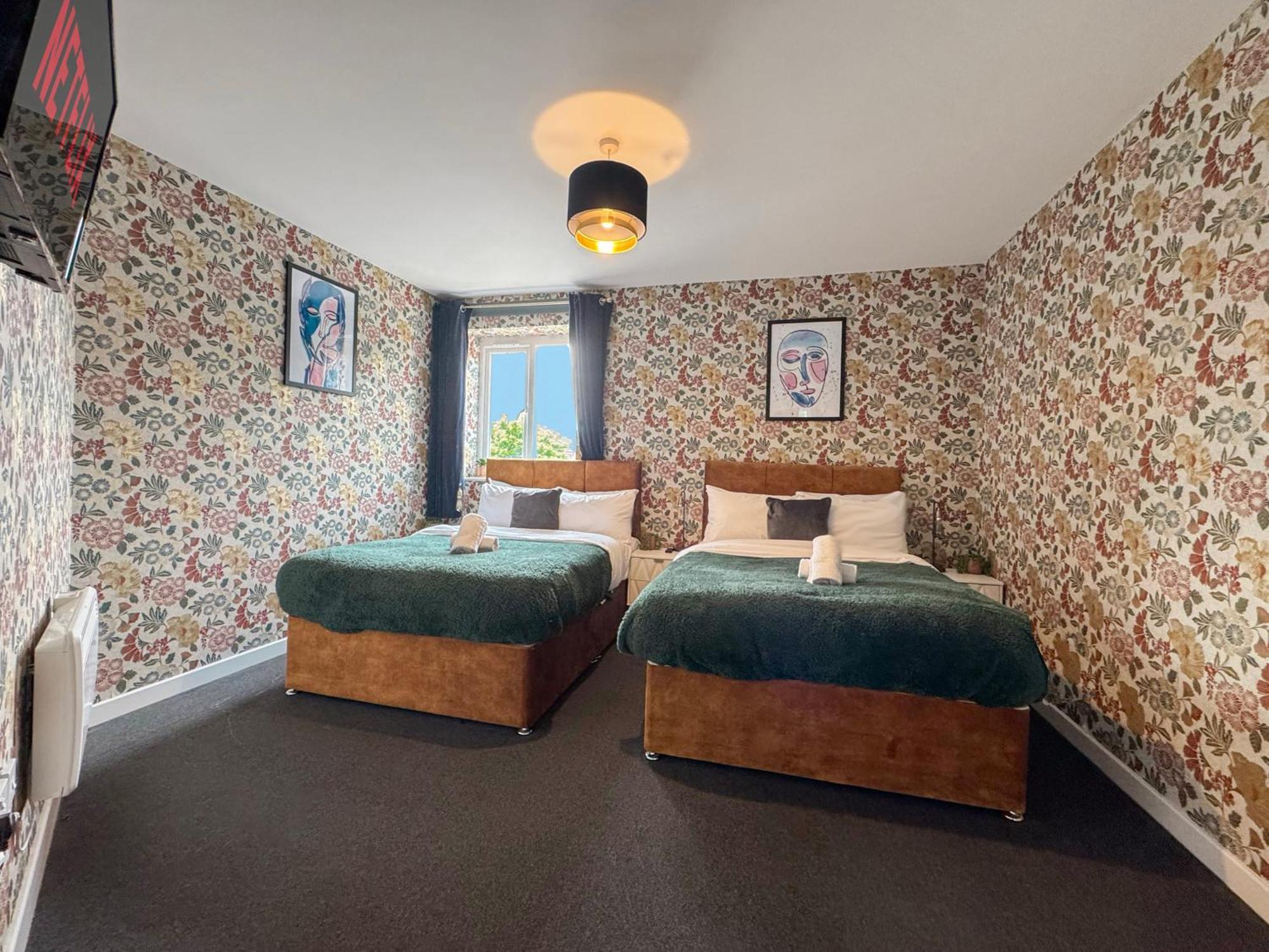 Luxury Boutique Apartments Block Free Street Parking Hounslow Exterior photo